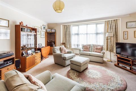 2 bedroom apartment for sale - The Hoskins, Station Road West, Oxted