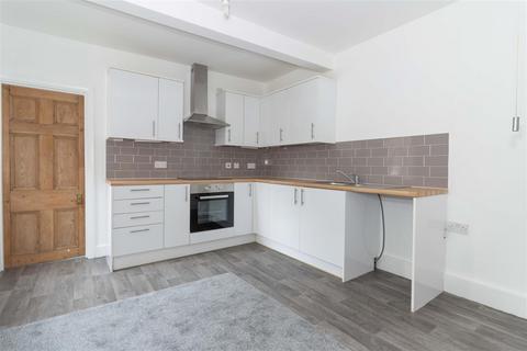 2 bedroom apartment to rent, Browning Road, Worthing