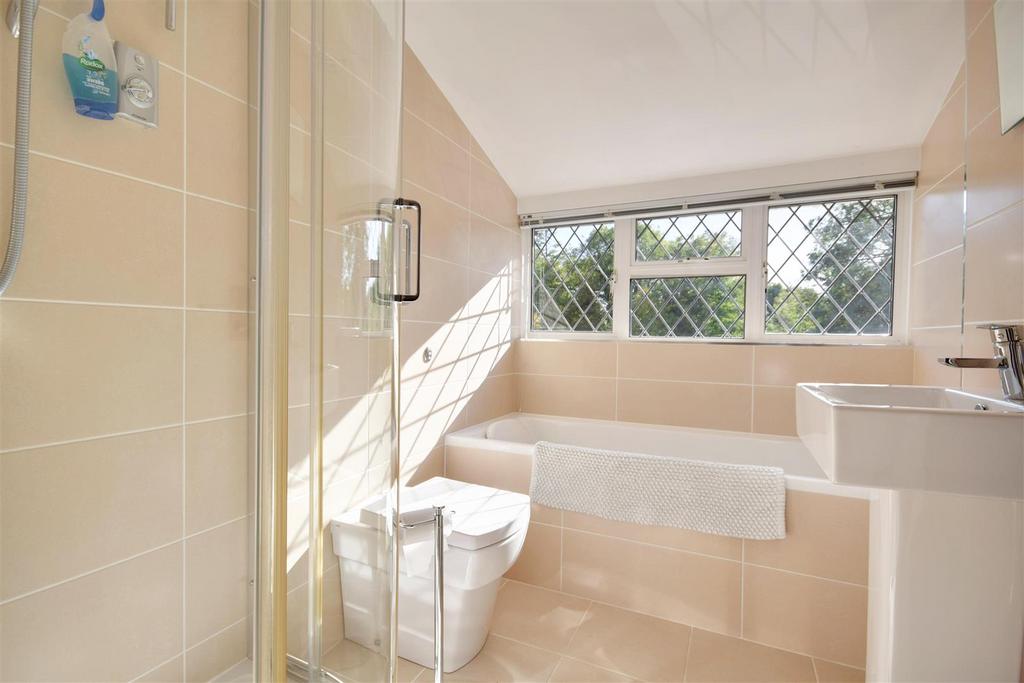 Bathroom suite