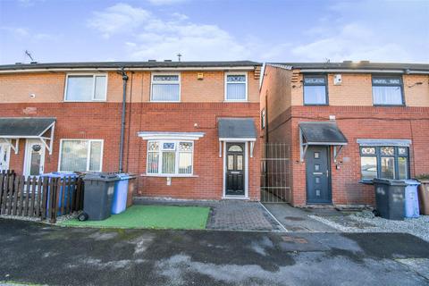 3 bedroom semi-detached house for sale - Woodhall Street, Hull