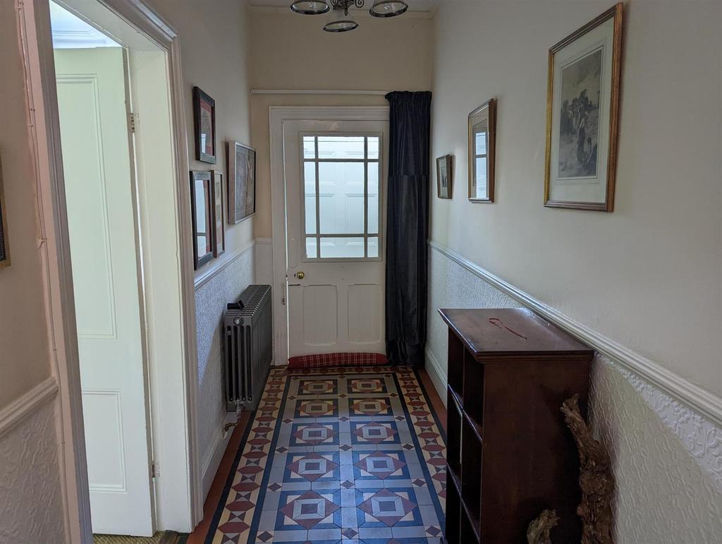The Crescent, Thirsk 4 bed house £2,400 pcm (£554 pw)