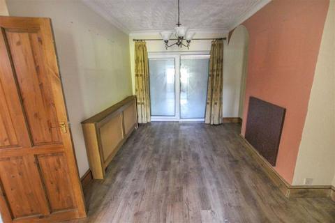 3 bedroom semi-detached house for sale - Ring Road, Farnley, Leeds, West Yorkshire, LS12