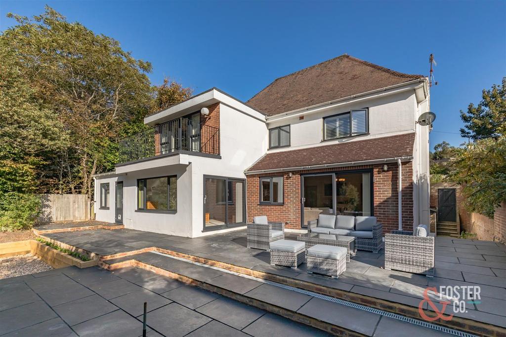 Woodland Drive, Hove 4 bed detached house £1,250,000
