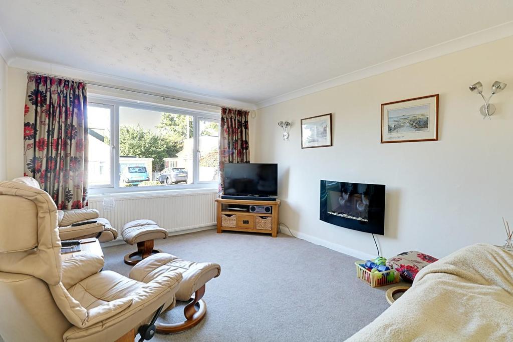 St. Davids Road, Otley, LS21 4 bed detached house £420,000