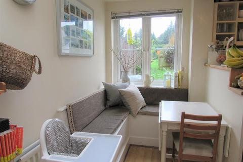 370 Carshalton Road, Carshalton, SM5 3PT