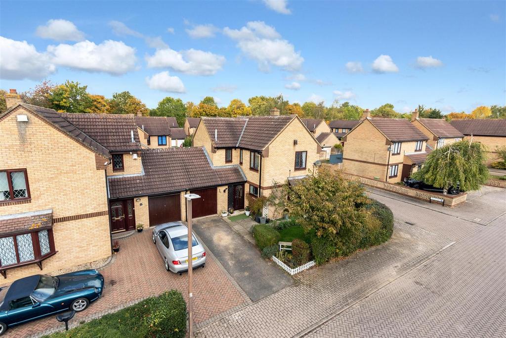 Ibstone Avenue, Bradwell Common... 4 bed detached house £440,000