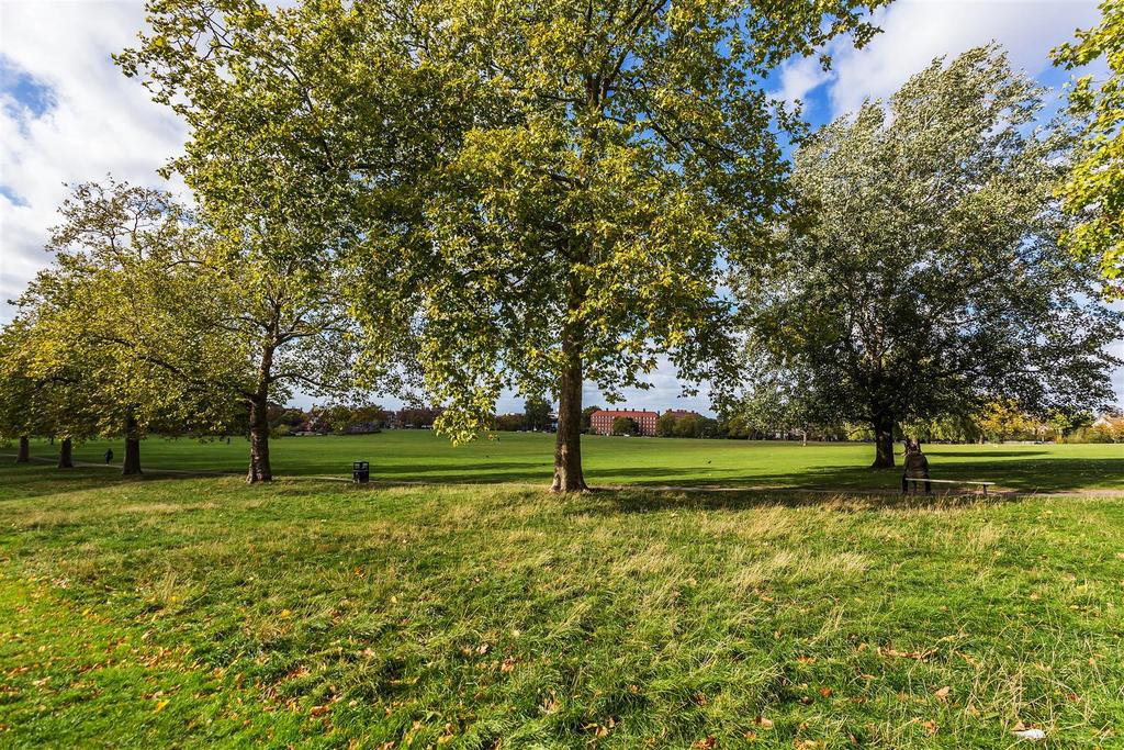 House. partnership Streatham Common South