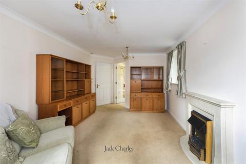 1 bedroom flat for sale - Hadlow Road, Tonbridge