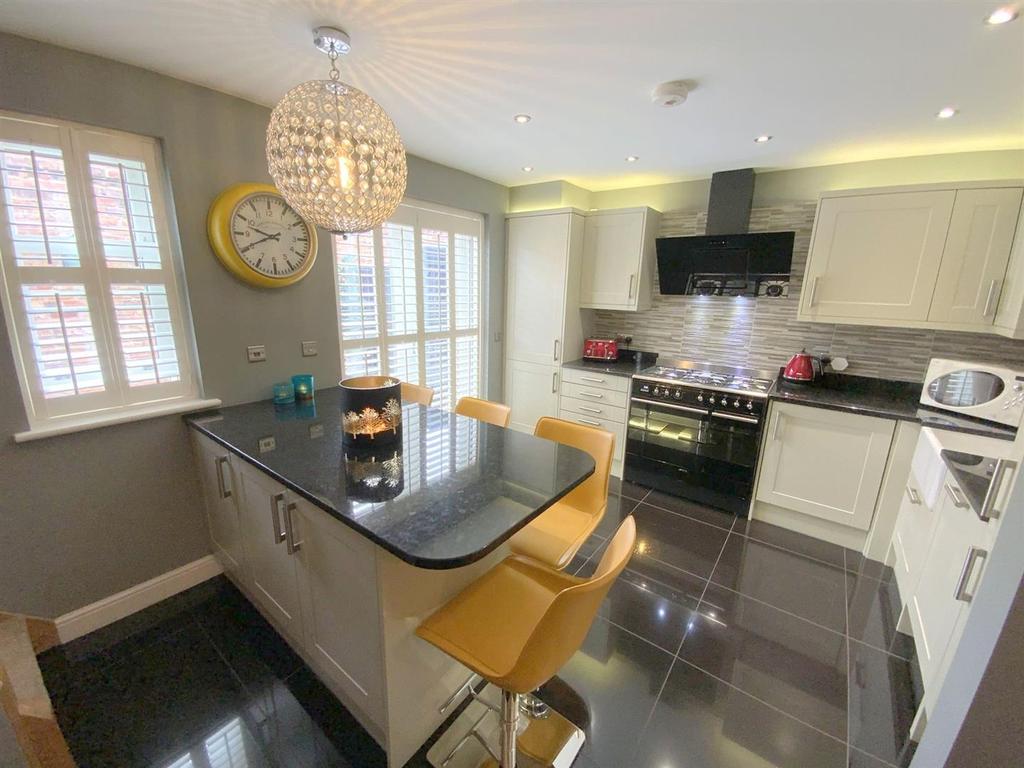 Yarra Road, Cleethorpes 3 bed townhouse £300,000
