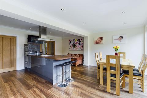 34 The Gallop, South Croydon, CR2 7LP