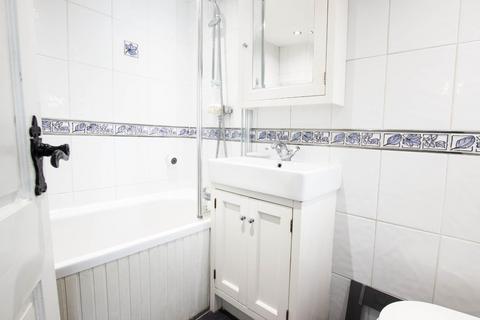 12 Blacksnape Road, Hoddlesden, Darwen, BB3 3PN
