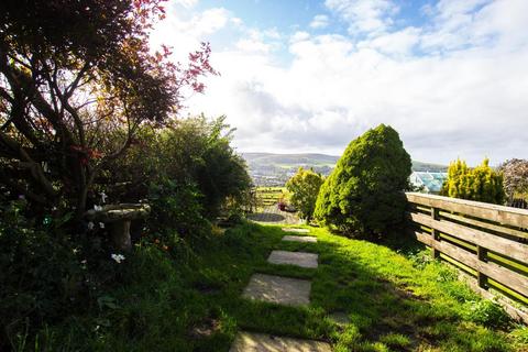 12 Blacksnape Road, Hoddlesden, Darwen, BB3 3PN