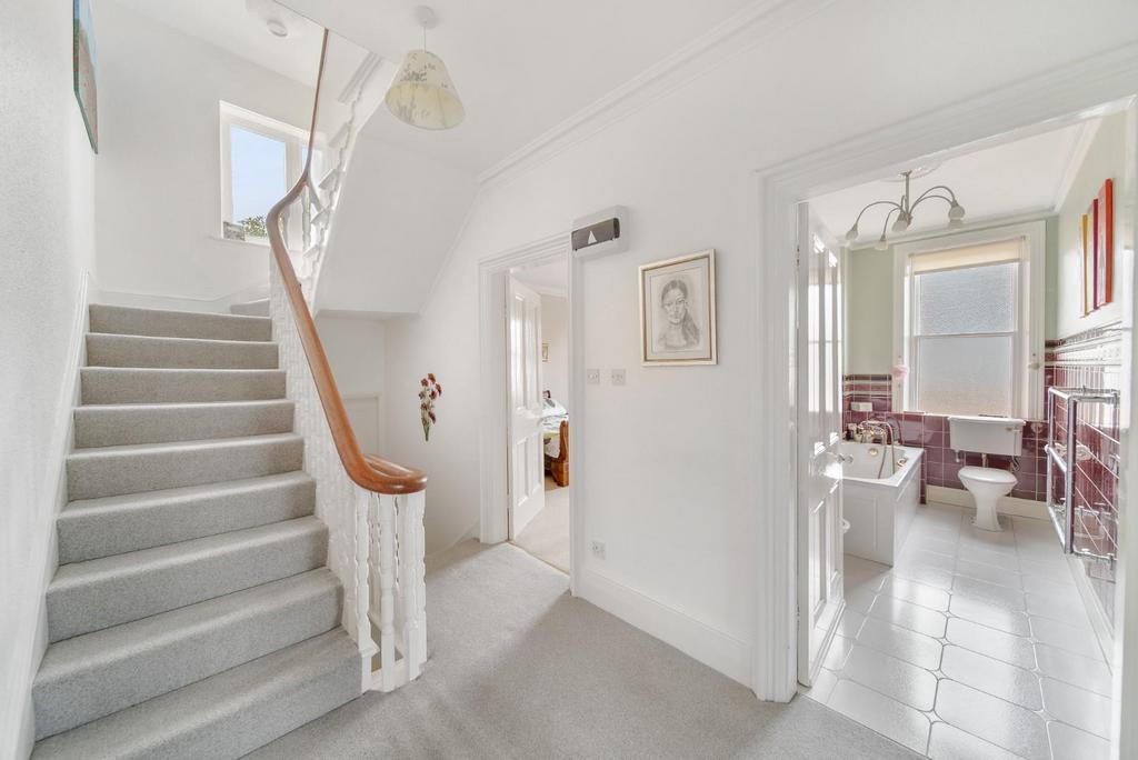 1 - 5 New Walk - Interior-4.jpg