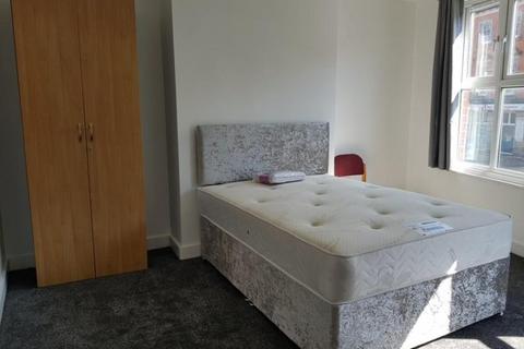 6 bedroom flat to rent, *£105pppw Excluding* Alfreton Road, Nottingham