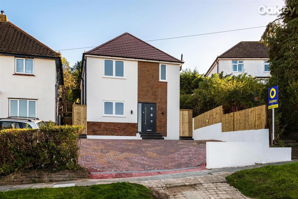 Rotherfield Crescent, Brighton 3 bed detached house £500,000
