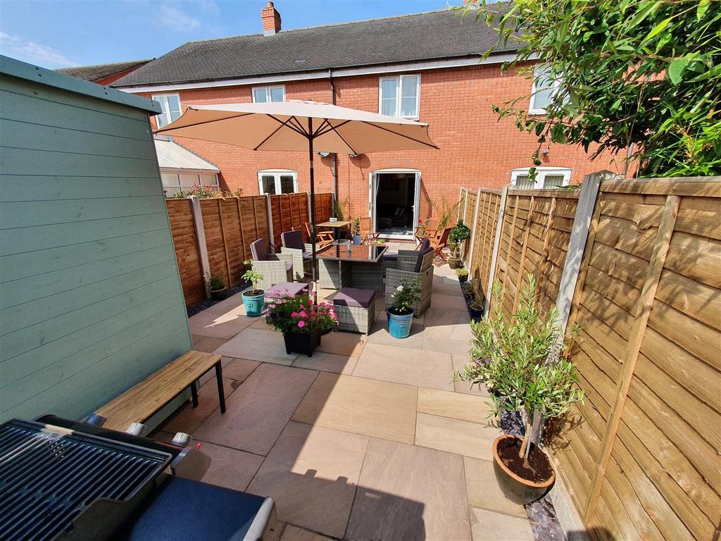 Harris Croft, Wem 2 bed terraced house £160,000