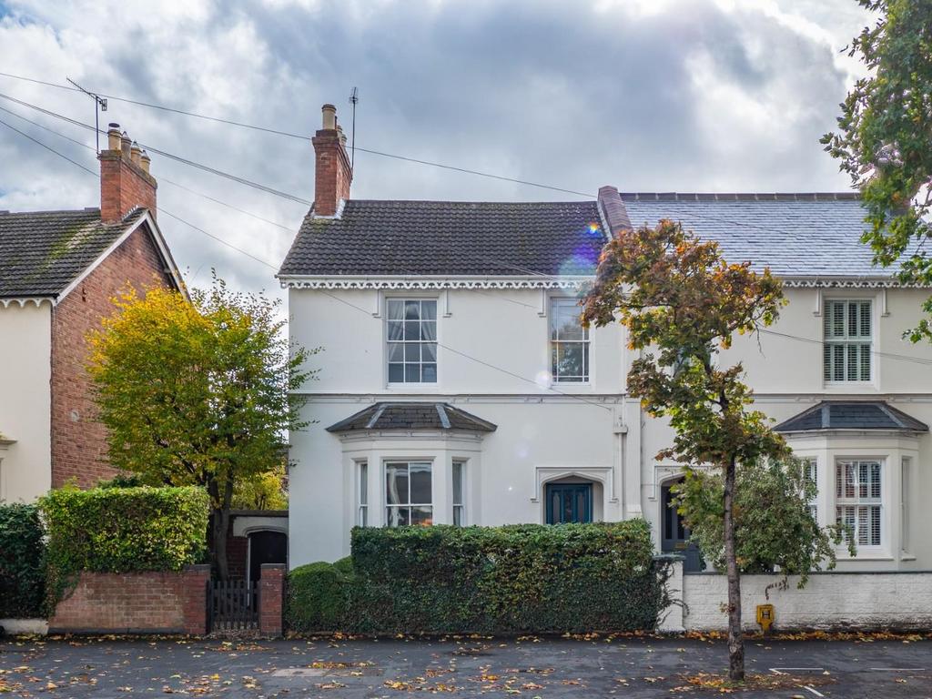 Radford Road, Leamington Spa 3 bed semidetached house £625,000