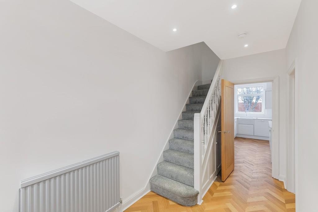 15, Blackthorne Drive-1 resized.jpg