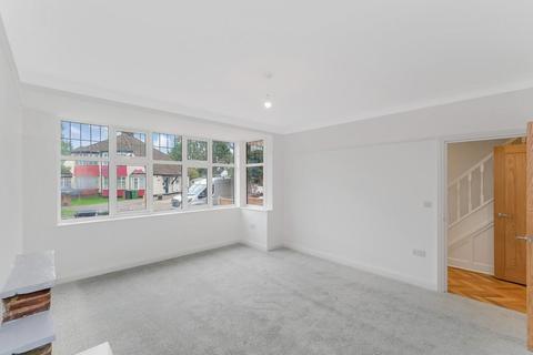 15 Blackthorne Drive, London, E4 6LR