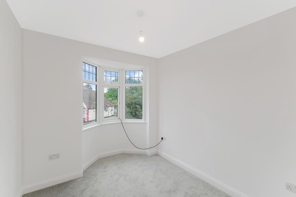 15, Blackthorne Drive-9 resized.jpg