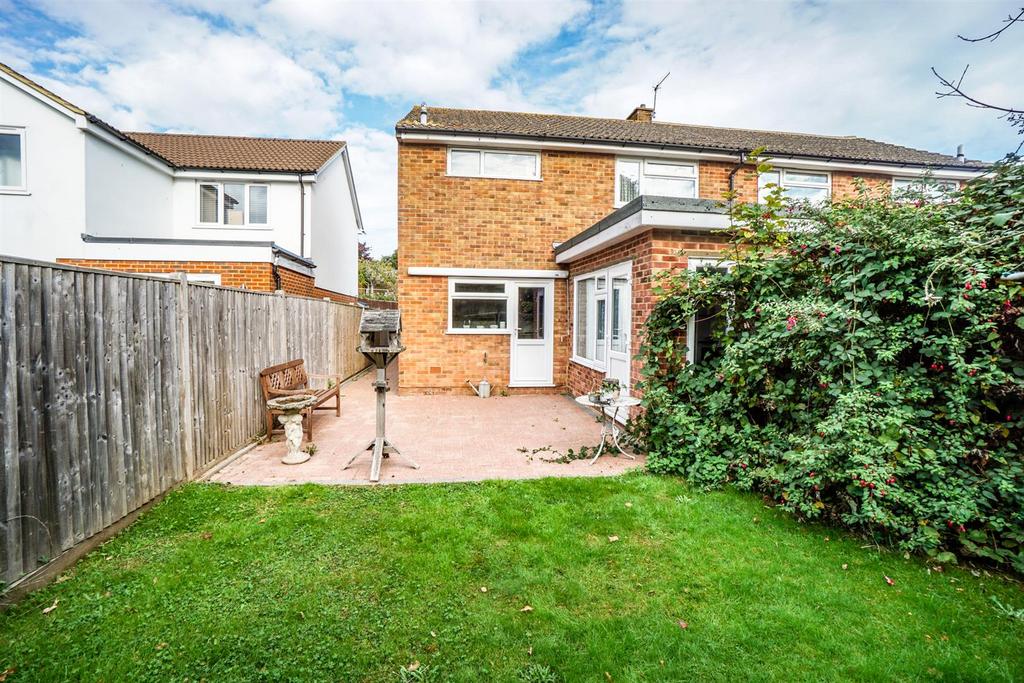 Abbotsfield Close, Hastings 3 bed semidetached house £325,000