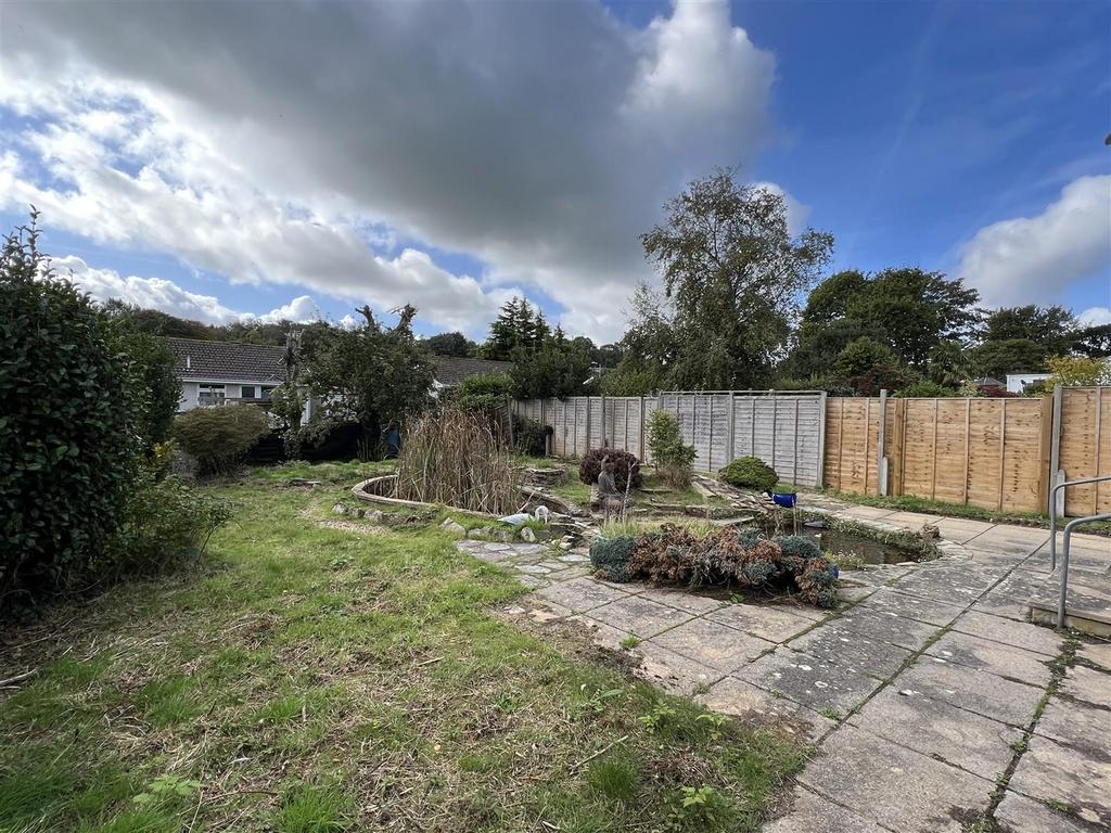Whieldon Road, St. Austell 2 bed semidetached bungalow for sale £250,000