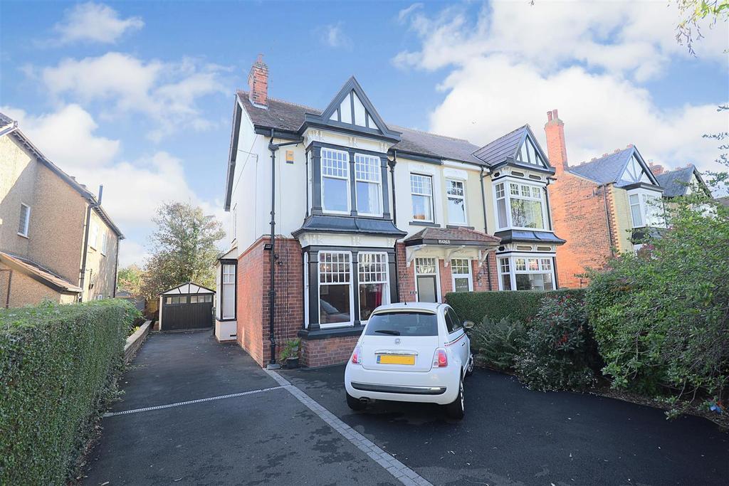 Marlborough Avenue, Hessle 3 bed semidetached house £365,000