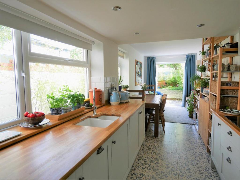 Kitchen/Breakfasting Room