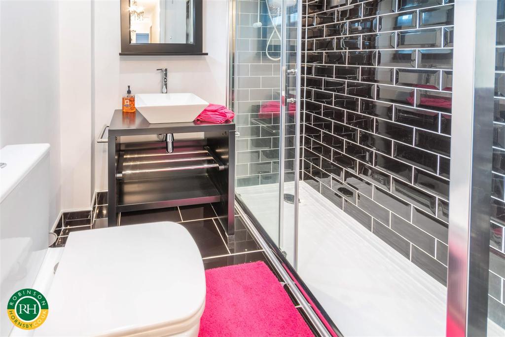 Annex - shower room