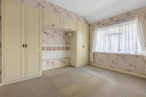 9 Hillside Road, Surbiton, KT5 8DR