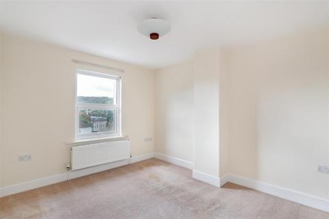 211 Bath Road, Stroud, GL5 3TA