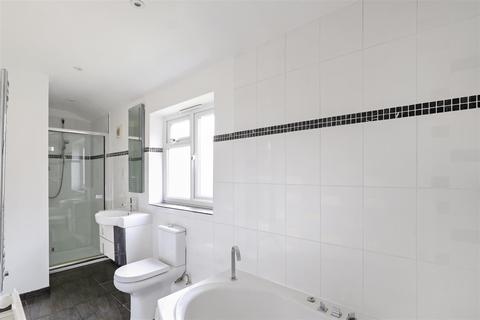 211 Bath Road, Stroud, GL5 3TA