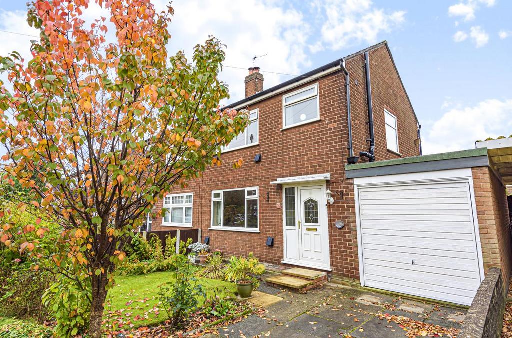 Mayhill Drive, Roe Green, Worsley... 3 bed semidetached house £350,000
