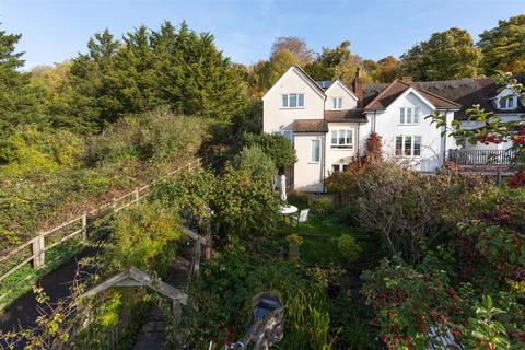 223 Castle Hill Road, Totternhoe, Dunstable, LU6 2BY