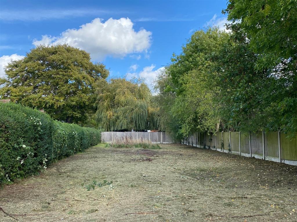 Chestnut Copse, London Road, Newark Land for sale £60,000
