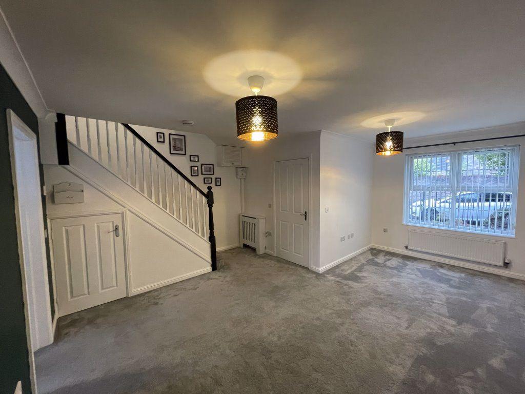 Llwyn Helyg, Neath, SA10 3 bed house £900 pcm (£208 pw)
