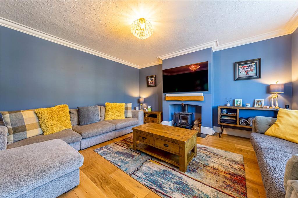 Ludlow Avenue, Luton, Bedfordshire 3 bed semidetached house £650,000
