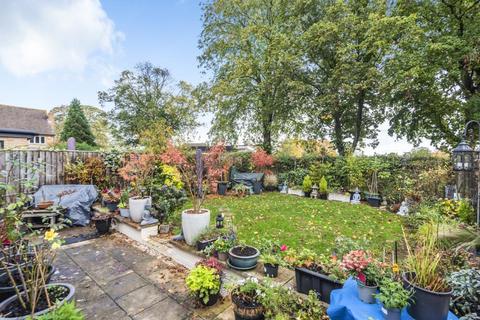 15 Schofield Gardens, Witney, OX28 1JY