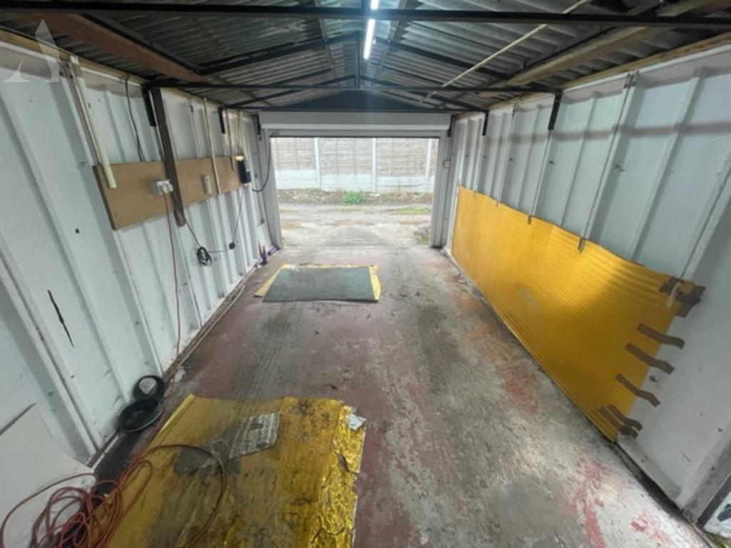 585 bromford lane garage 2