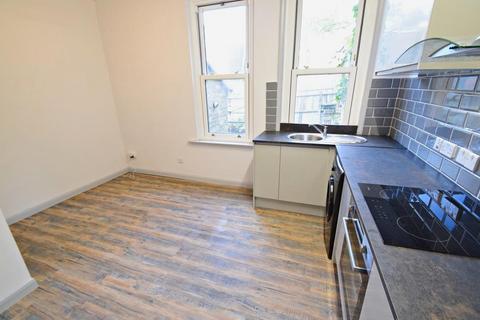 1 bedroom flat to rent, Bournemouth