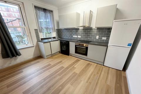 1 bedroom flat to rent, Bournemouth