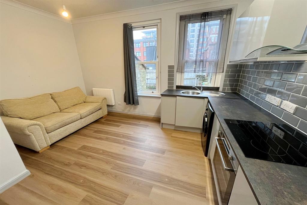 Kitchen/Living Room