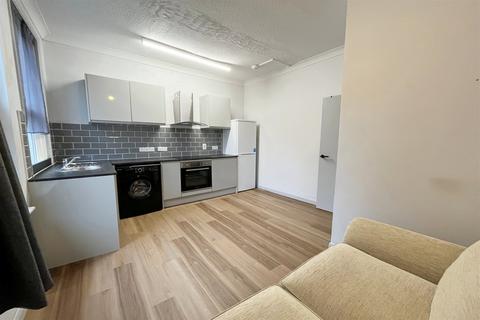 1 bedroom flat to rent, Bournemouth