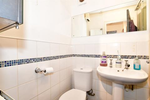 417 Knights Manor Way, Dartford, DA1 5SJ