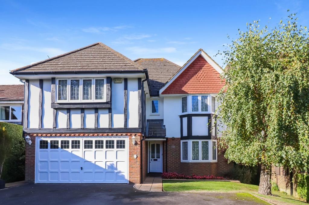 Tylers Close, Kings Langley, Hertfordshire, WD4 5 bed detached house