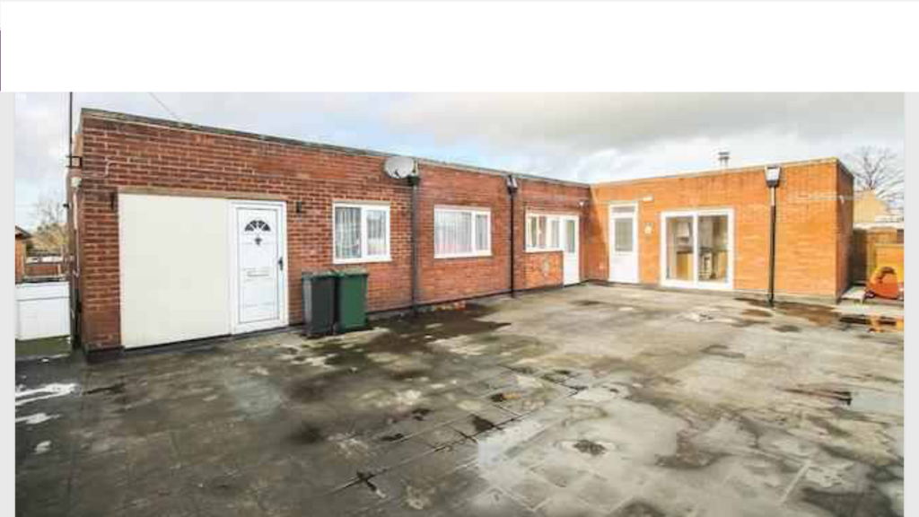 Samuel Street, Walsall WS3 2 bed flat to rent £630 pcm (£145 pw)