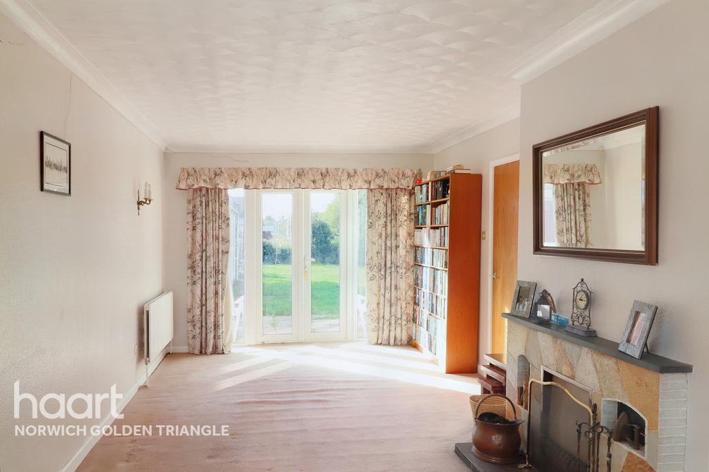 Marlingford Way, Easton 3 bed chalet £220,000