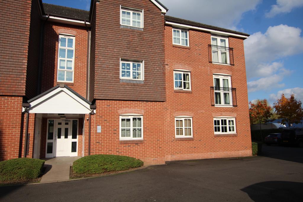 Hendeley Court, BurtononTrent, DE14 2 bed flat for sale £115,000