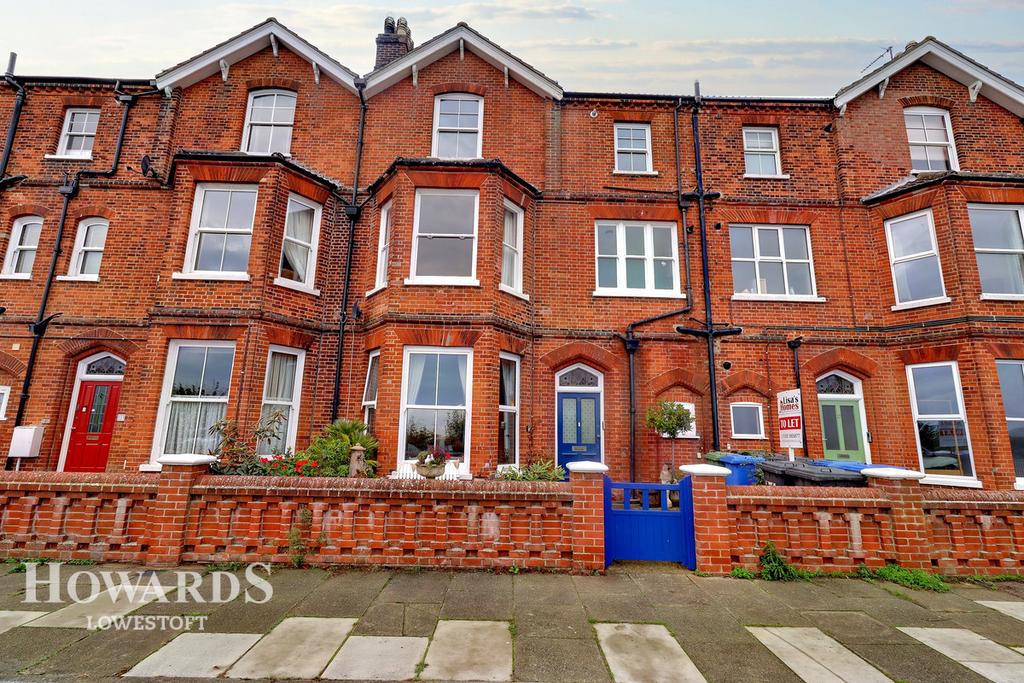 North Parade, Lowestoft 2 bed flat for sale £170,000