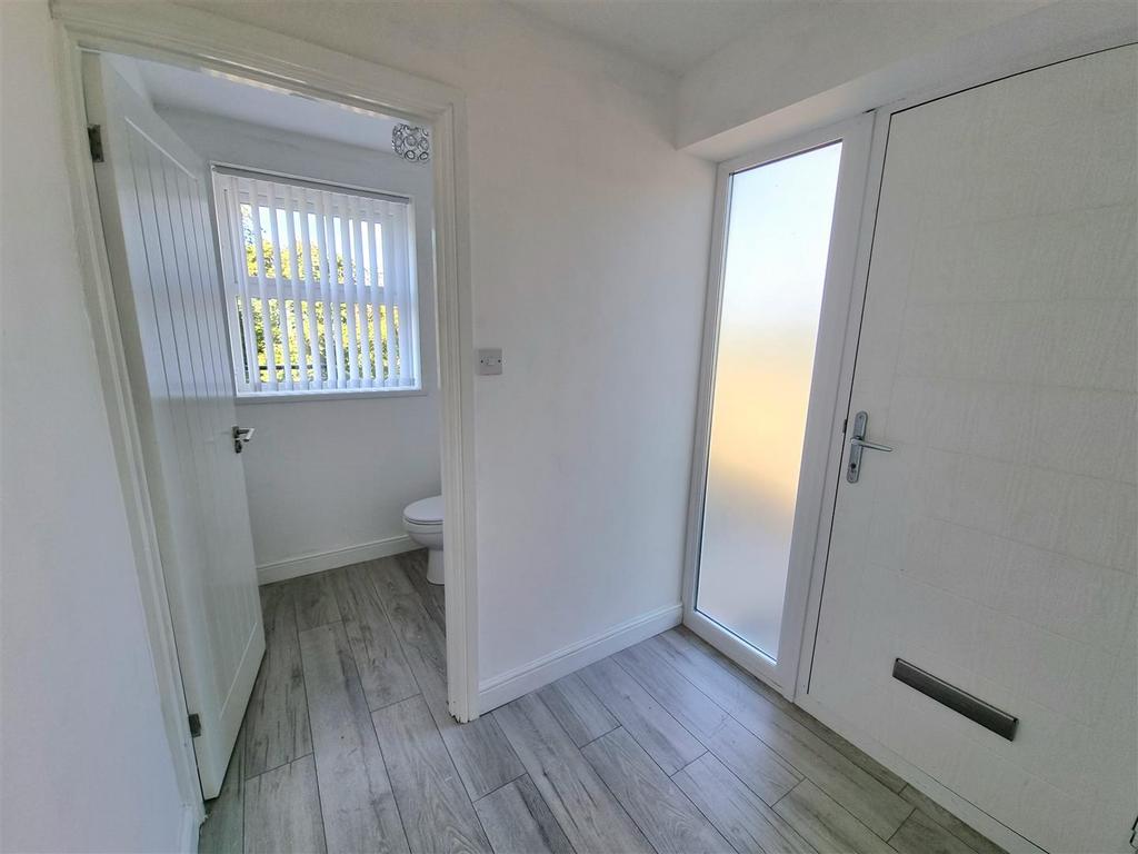 Cog Road, Sully, Vale of CF64 5TD 4 bed detached house for